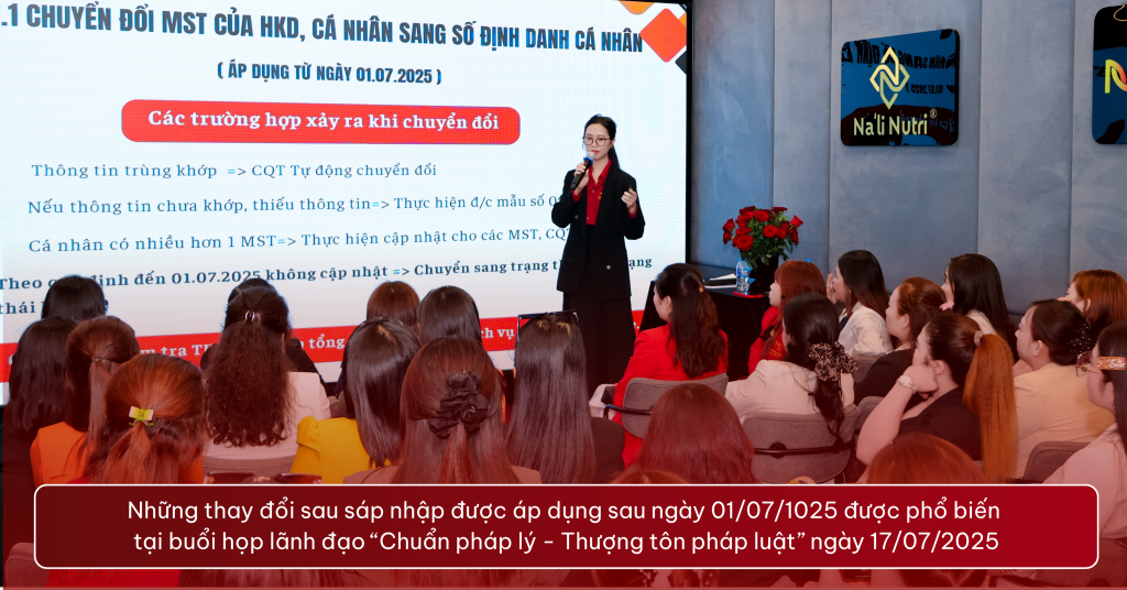 Chủ tịch Nguyễn Thị Mỹ Lệ và cuộc họp lãnh đạo Chuẩn pháp lý - Thượng tôn pháp luật Chị Phạm Thị Thanh Truyền (Giám đốc vận hành) phổ biến những điểm mới trong kinh doanh
tại buổi họp lãnh đạo “Chuẩn pháp lý - Thượng tôn pháp luật” ngày 17/07/2025 cùng Chủ tịch Nguyễn Thị Mỹ Lệ